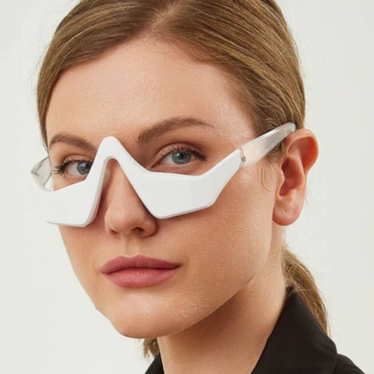 Bash™ Eye-Care Device